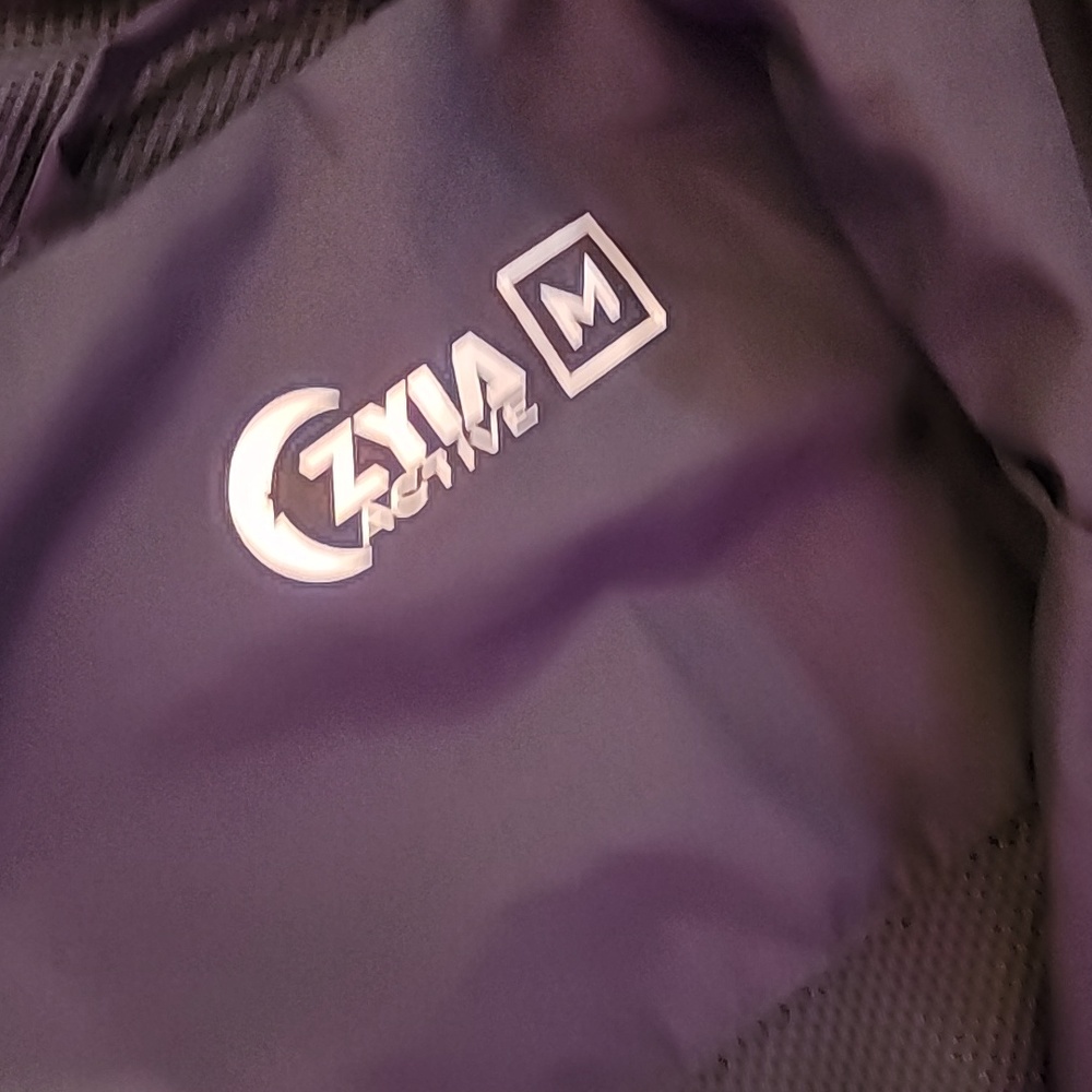 Zyia windbreaker zip up hoodie med - Picture 3 of 10